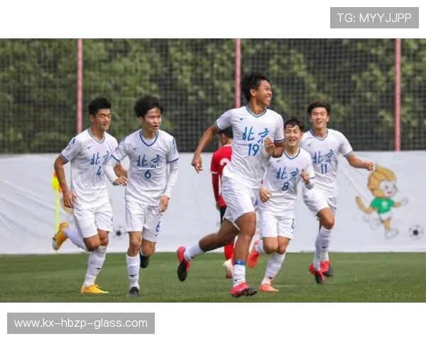 绵阳足球明星年仅19岁崭露头角引发全国关注与期待